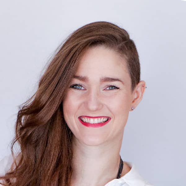 Ettie Holland - Human Resources Writer