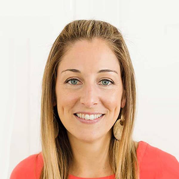 Kelly Stone - Content Writer
